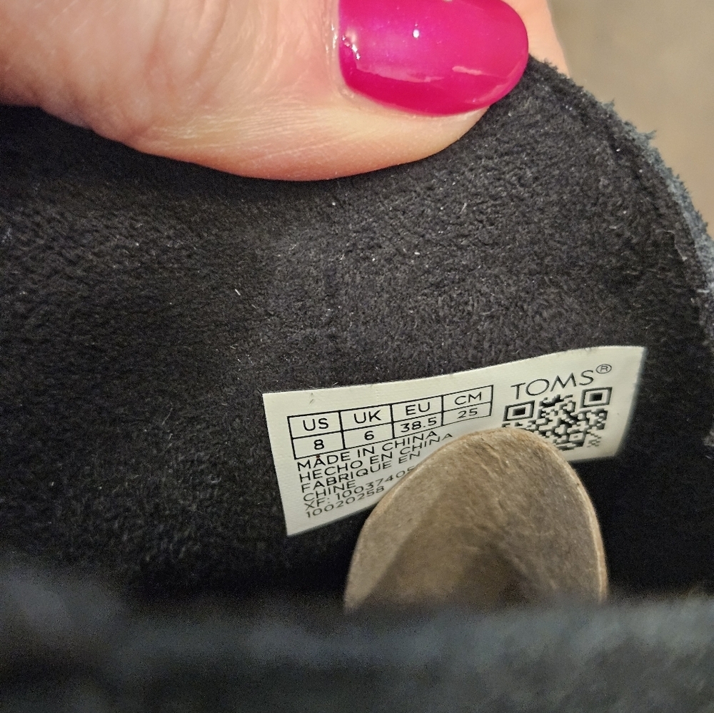 NWT TOMS Constance Black Suede Ortholite Ankle Boots - Size 8 - Picture 10 of 13